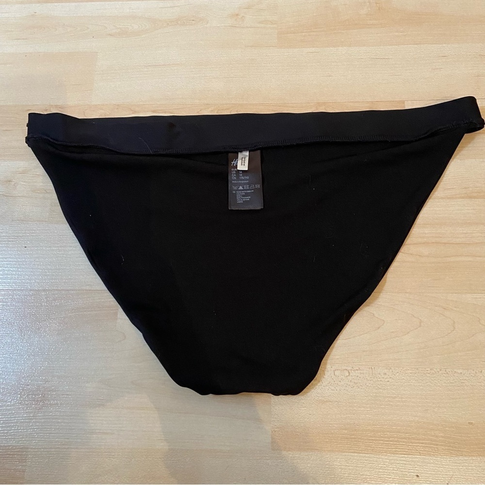 💥5/$25 H&M women’s black  bikini bottoms in‎ size 14 - Picture 5 of 7